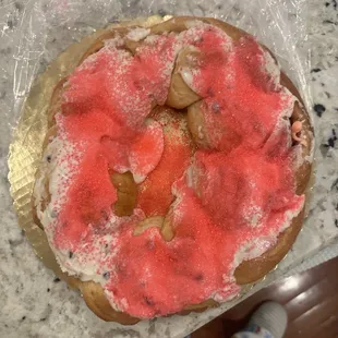 Cookie dough king cake