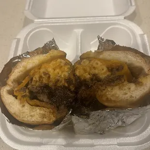 Oxtail Mac n cheese with coco bread