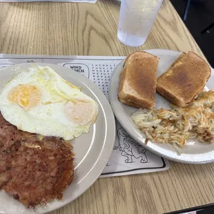 Corned beef hash, eggs over easy, hash browns &amp; sourdough cinnamon toast (the #5)