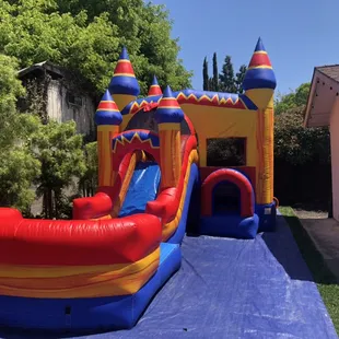 Mega 5 in 1 Combo Bounce House