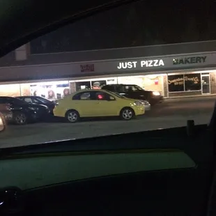 Late night grub. Eastsiders ride for this pizza