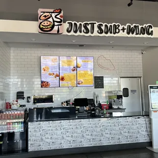 the interior of a fast food restaurant
