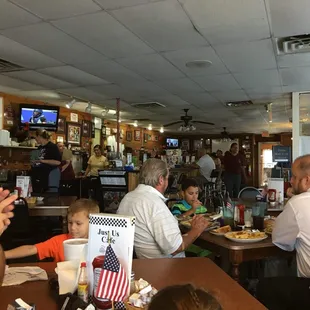 Always full inside but the line moves