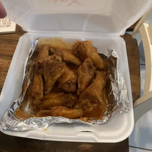 Medium wings- wet