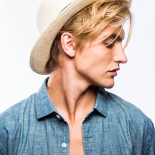 Model Portfolio - Studio