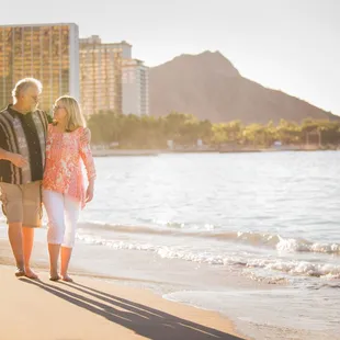 Swann Anniversary - Waikiki Beach Photography - Diamond Head