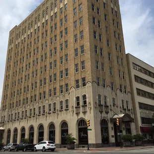 A better view of the building.