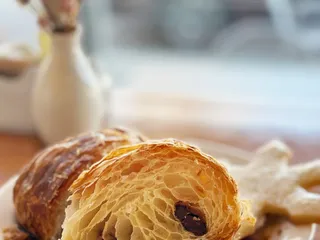 Blue Dog Bakery & Cafe