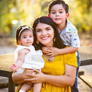 Tucsons best photographer in Tucson Arizona. Www.jwphotographytucson.com 520-730-8697