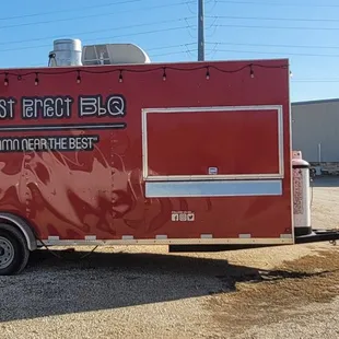a red food truck