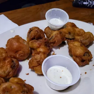 Fried mushrooms very good and the batter has a  great flavor.