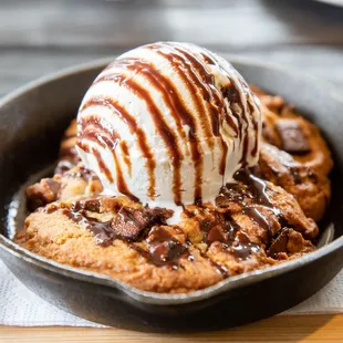 Skillet Cookie