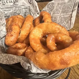 a basket of onion rings