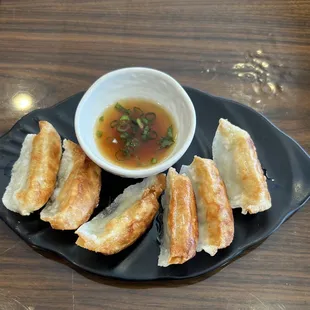 S01-Seafood Gyoza