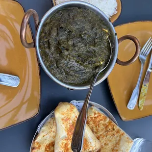Saag Paneer Garlic Naan Bread