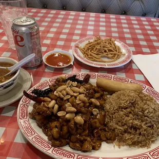 L13. Kung Pao Chicken Combination Lunch Special super salty.