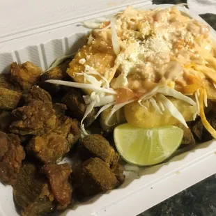 Yuca con Chicharron