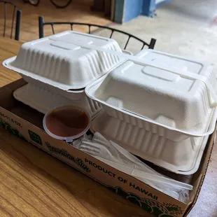 Packaging to go. Easy, sustainable, and pretty secure!