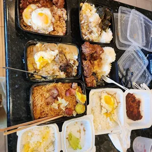 The after math after 4 ppl eating. And trust me I eat alot