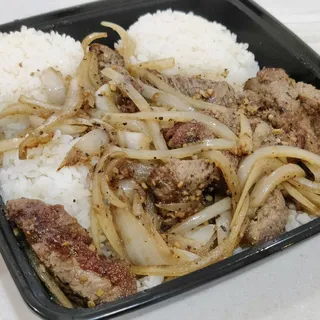 P17. Garlic Steak with Onion Lunch