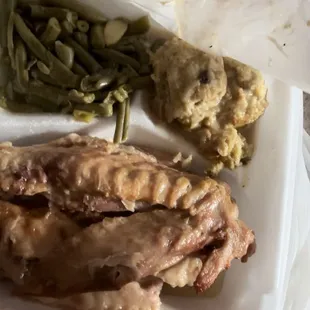 Turkey wings, dressing, green beans