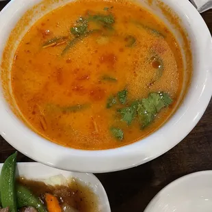 Tom yum soup
