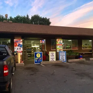 K&M Market