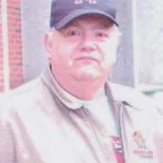 Tom L.
