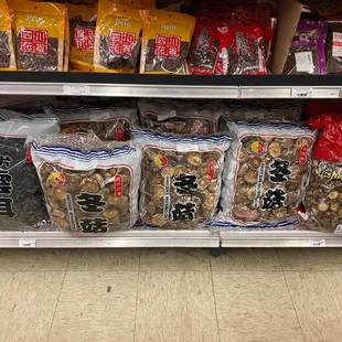 Wide variety of dried mushroom brands.