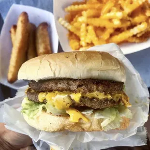 Double K
Krinkle Cut Fries (with cheese)
Fried Pickles