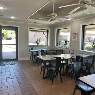 The dining area. The only thing they didn't re-do is the flooring.