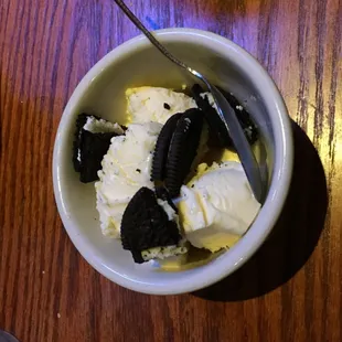 Kids ice cream scoop and Oreos! Yummy!
