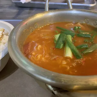 Kimchi Jjigae