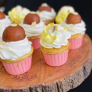 Shahi Jamun eggless cup cakes for your events