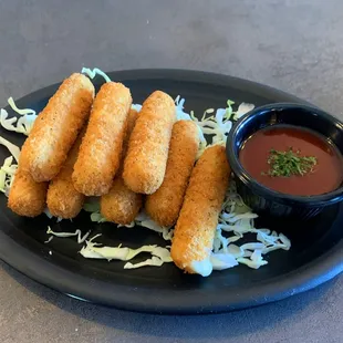 MOZZARELLA STICKS