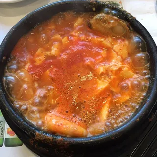 Seafood Soft Tofu Soup /