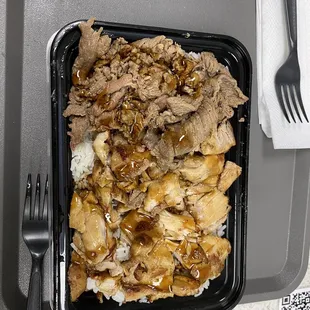 Beef chicken combo bowl large