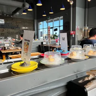 Cool conveyor belt of food!!