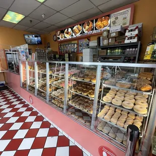 donuts, interior