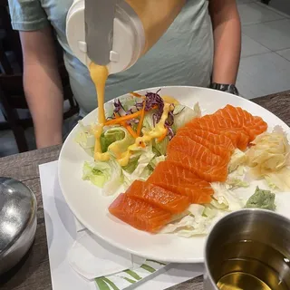 Salmon sashimi (12pc)