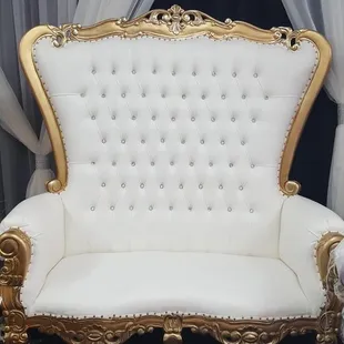 Throne Love Seat