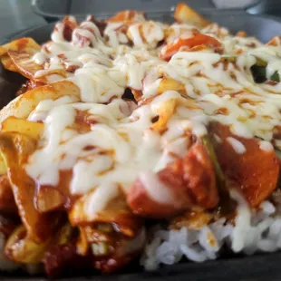 Cheesy spicy chicken