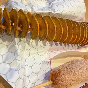 Cheese Huweori tornado potato and Rice Dog with sugar.