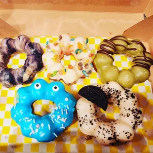 Got a chance to take of picture of what was left of the mochi donuts before they were gone