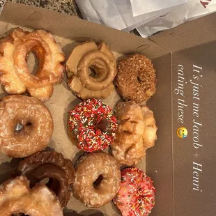 ws a variety of doughnuts