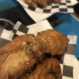 Fried plain wings &amp; soy garlic