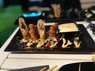 Champagne Kitchen and Lounge