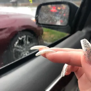 Glued on nail that broke