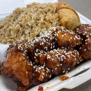 L31. Sesame Chicken Combo Lunch Special. Hits the spot!