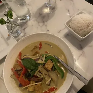 Green Curry (Spicy*)